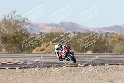 media/Dec-06-2025-CVMA (Sat) [[4a896cc04c]]/Race 8- Formula 40 MW and LW/